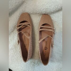 Katy Perry Evie Button Flats size 6.5